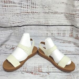 Soda Cream Sandals With Gold Hardware